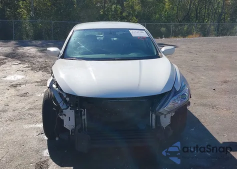 2018 Nissan Altima 2.5 S z USA, uszkodzony, nr VIN 1N4AL3AP8JC225930